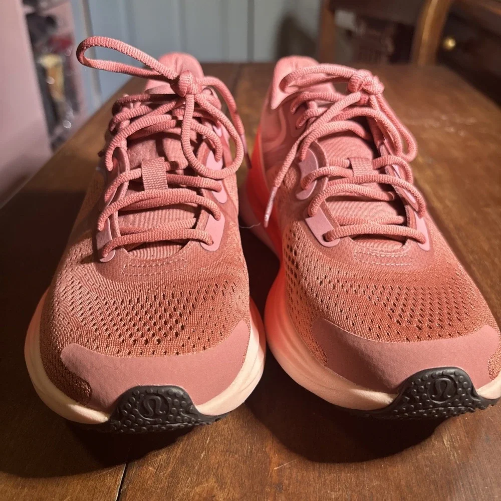 Lululemon Bliss feel Running Shoes Sz 6. Pink EUC - Picture 2 of 9